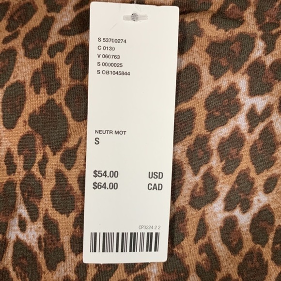 Urban Outfitters Cheetah Print V-Neck Midi Dress NWT - Picture 10 of 10